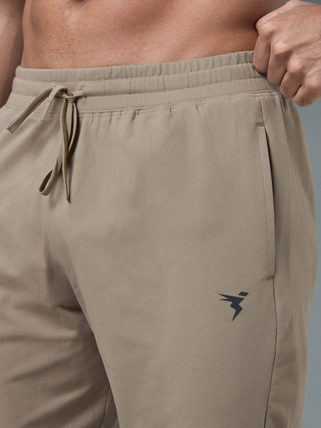 OR658 MEN SOLID 2WAY CUT & SEW RELAXFIT SHORTS | KHAKI